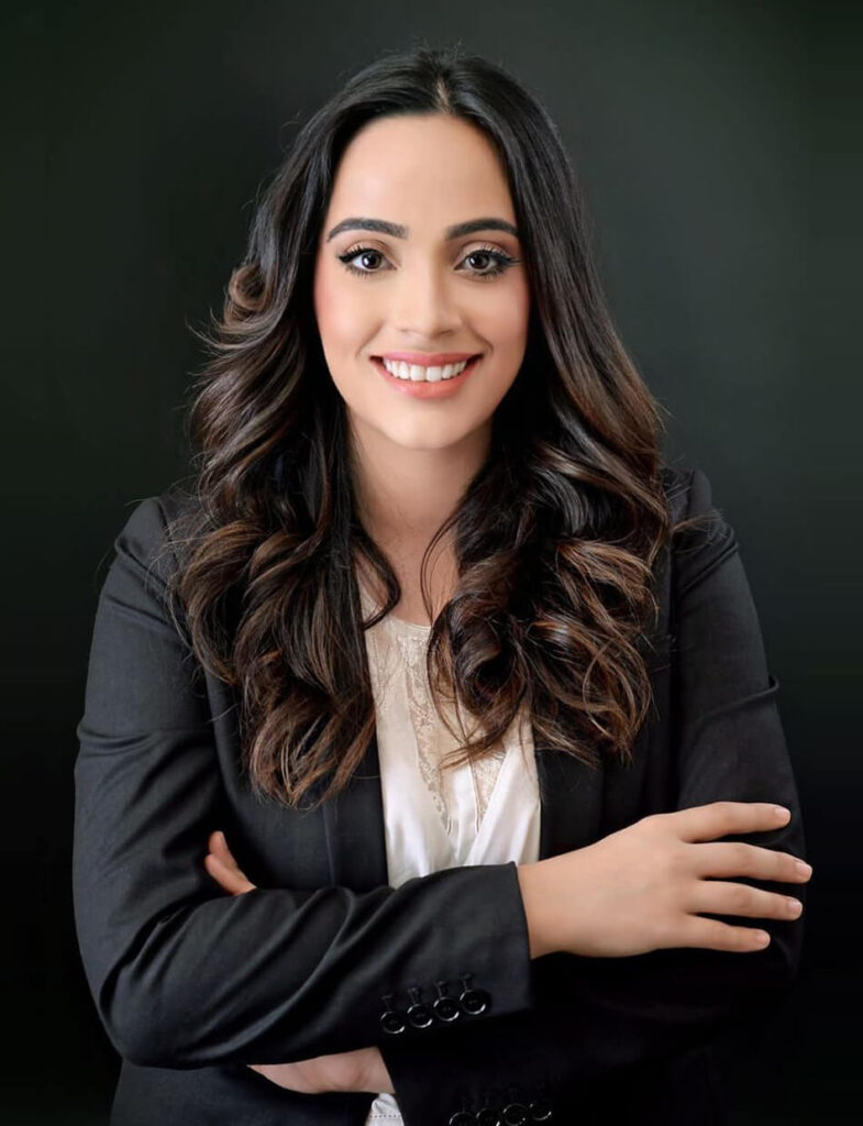 about-fatima-farooq